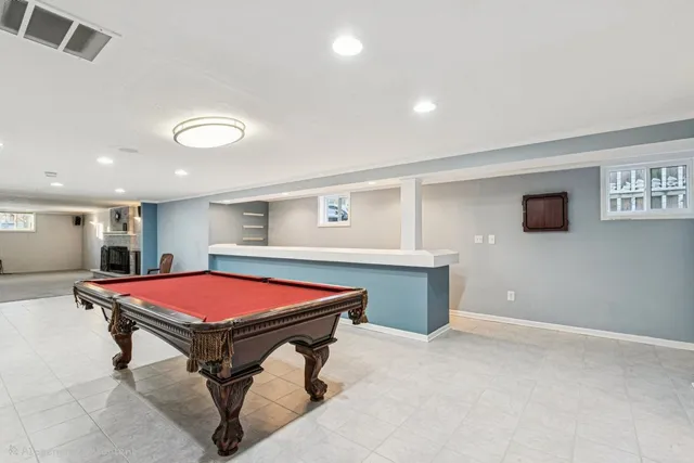 $599,000 | 2945 South Scott Street, Des Plaines, IL 60018