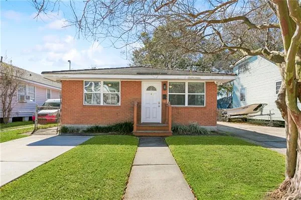 $1,400 | 3812 Johnson Street, Metairie, LA 70001