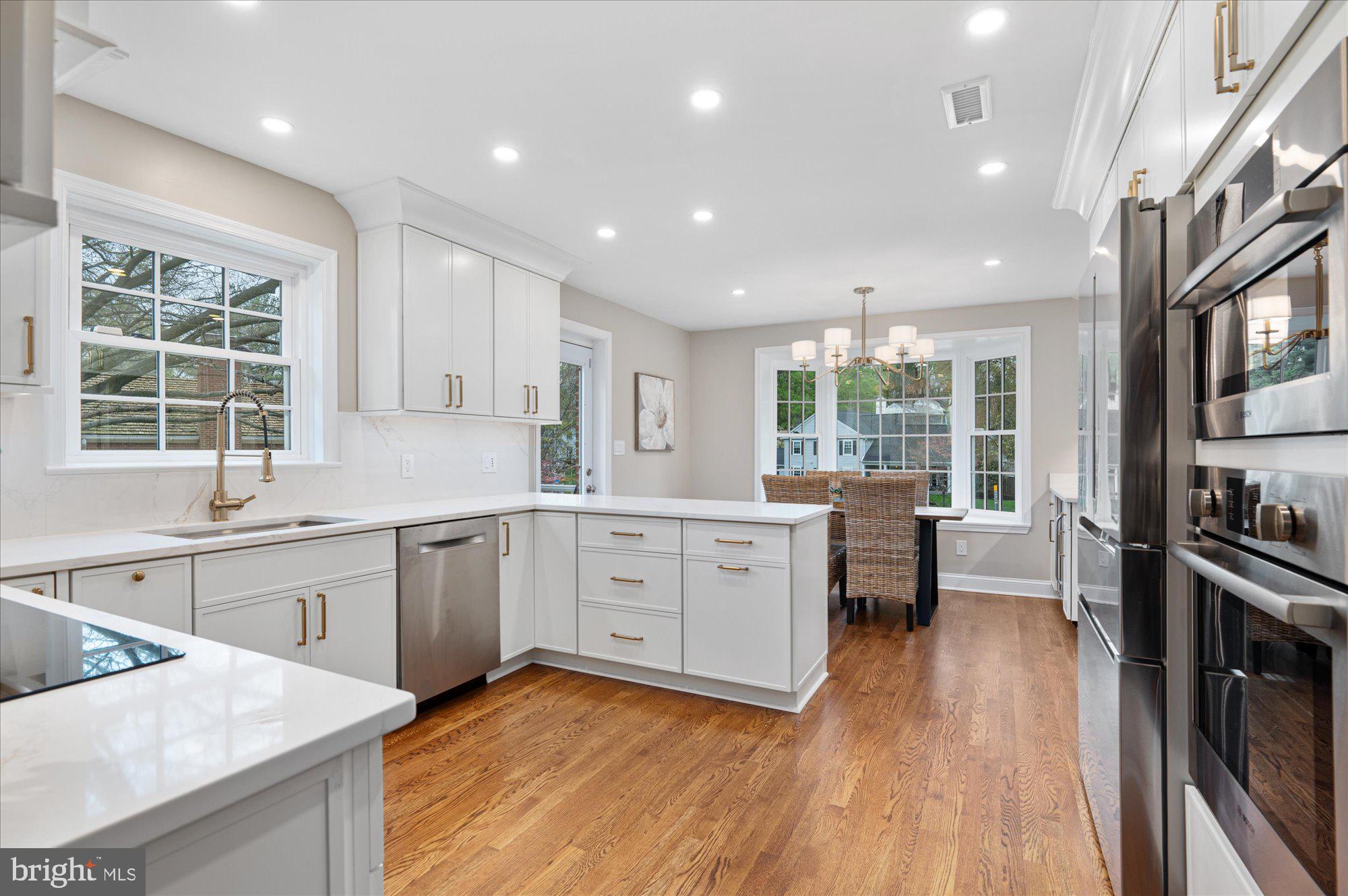 7500 Hackamore Drive Potomac, MD 20854 - Photo 8 of 20 Newly Renovated Kitchen