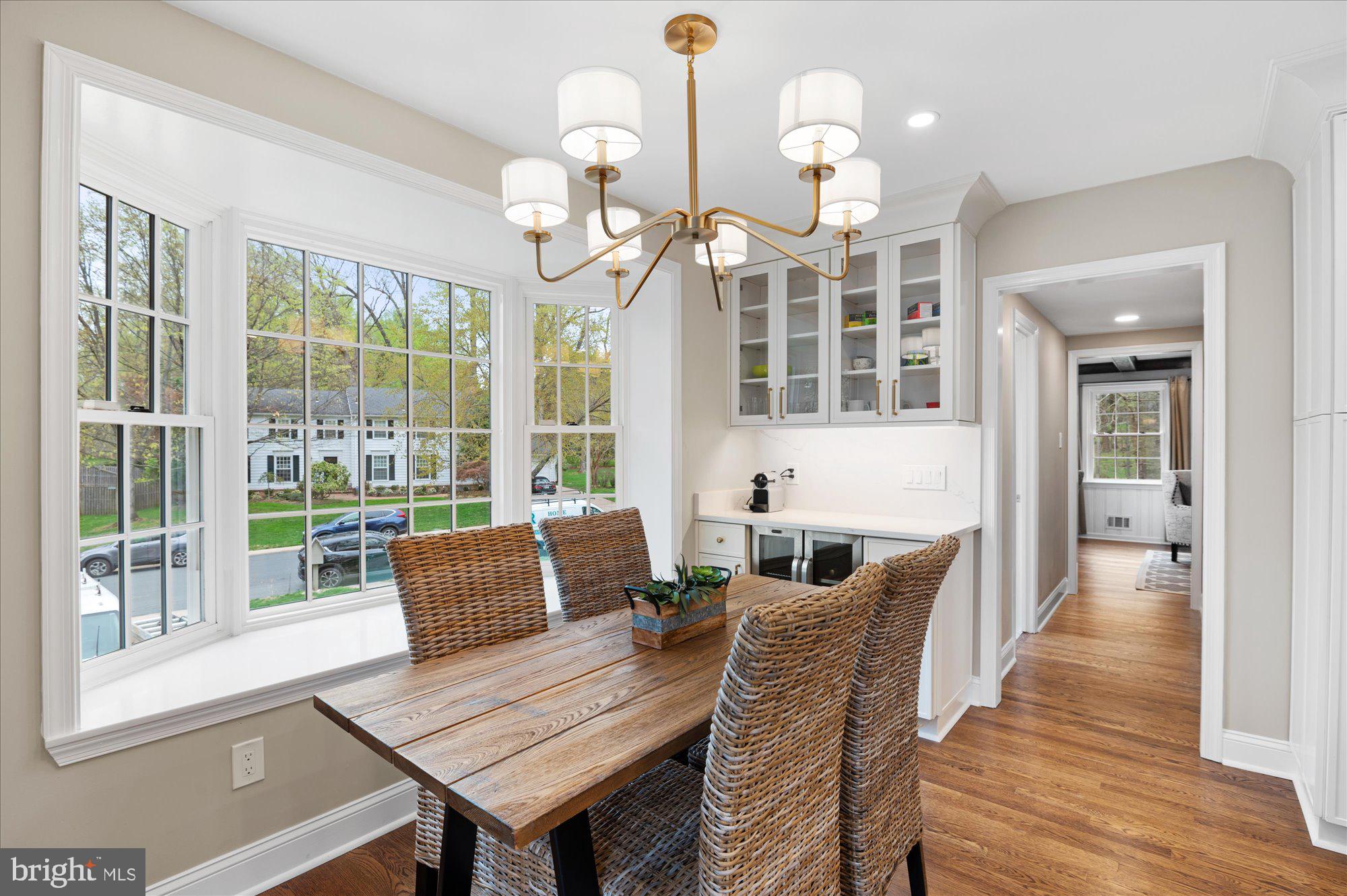 7500 Hackamore Drive Potomac, MD 20854 - Photo 10 of 20 Breakfast Nook with Bay Window