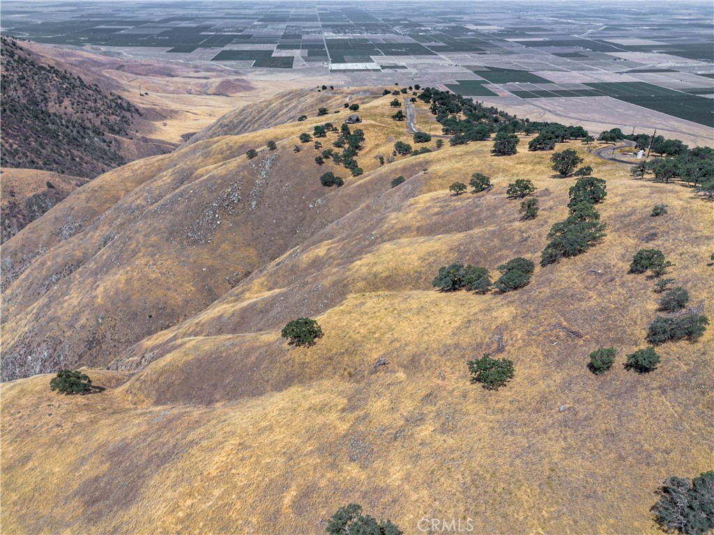 29201 Deertrail Drive Tehachapi, CA 93561 - Photo 6 of 16 a view of water heater and covered with wooden fence