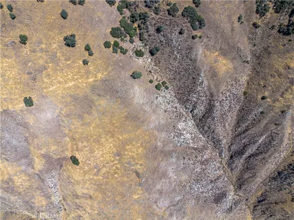 a picture of a bathroom