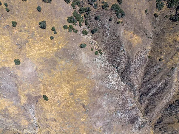 a picture of a bathroom