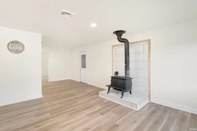 $229,900 | 11814 Edison Road, Osceola, IN 46561