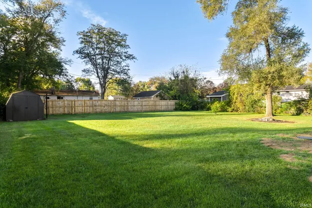 $229,900 | 11814 Edison Road, Osceola, IN 46561