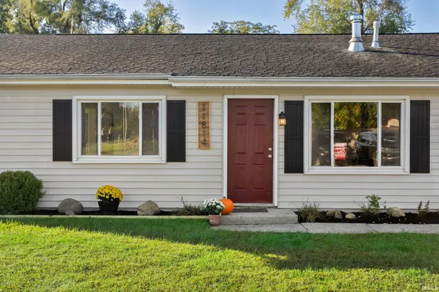 $229,900 | 11814 Edison Road, Osceola, IN 46561