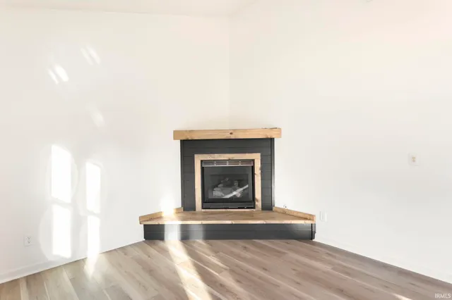 $229,900 | 11814 Edison Road, Osceola, IN 46561