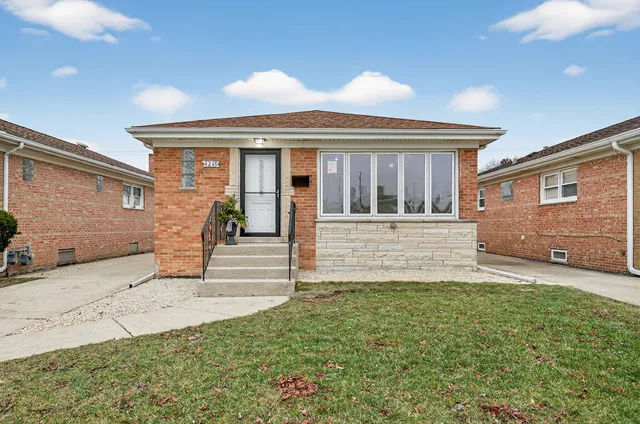 $530,000 | 4249 North Sayre Avenue, Norridge, IL 60706
