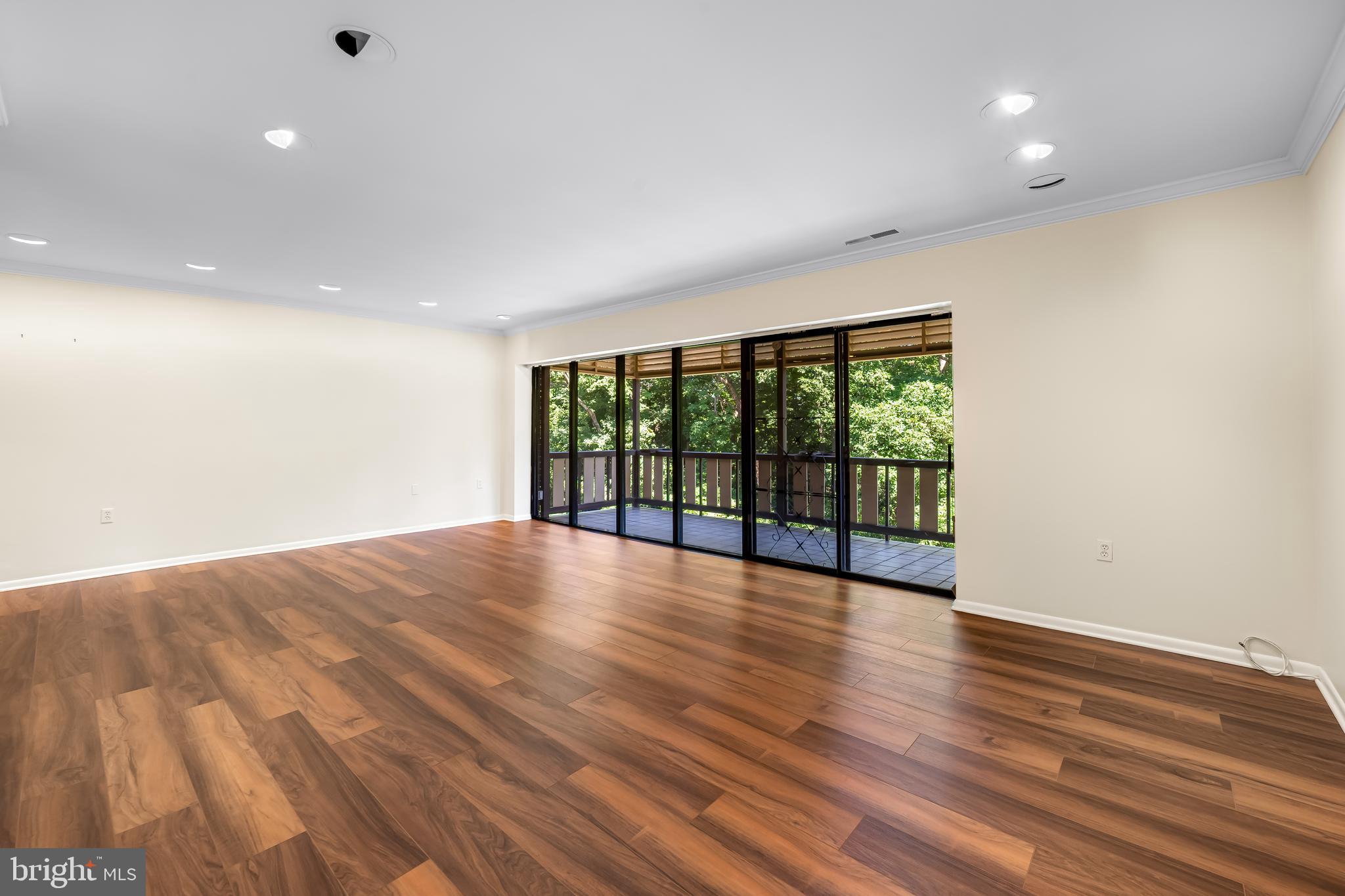 200 Cross Keys Road, Unit R43 Baltimore, MD 21210 - Photo 8 of 34