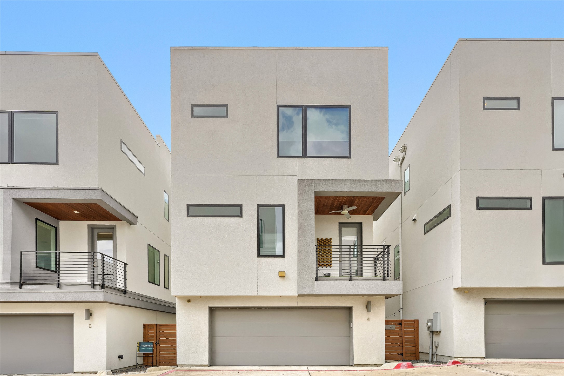 2301 Bluebonnet Lane, Unit 4 Austin, TX 78704 - Photo 2 of 28 A free standing condo in Zilker