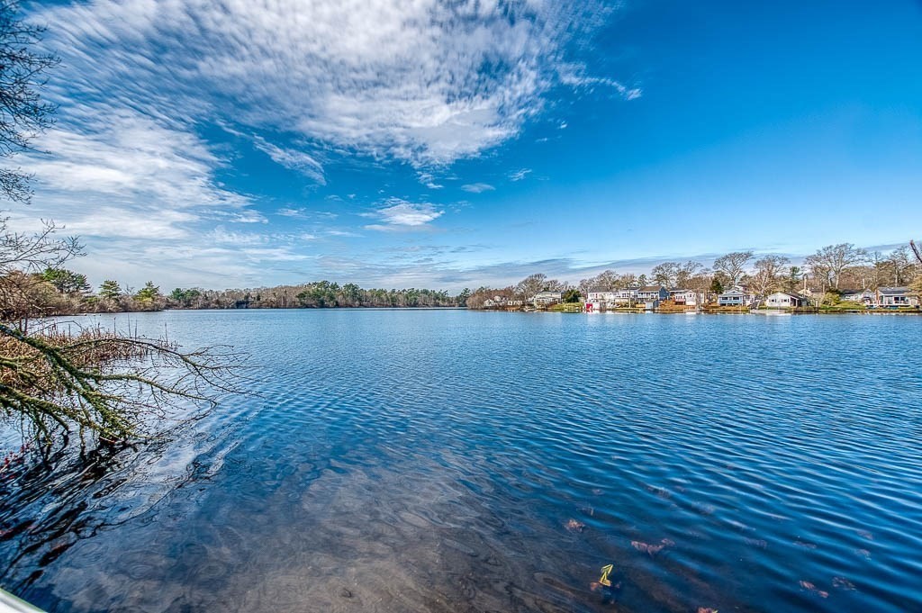 28 Lakeview Drive Wareham, MA 02538 - Photo 11 of 35