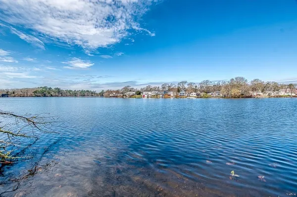 $549,000 | 28 Lakeview Drive, Wareham, MA 02538