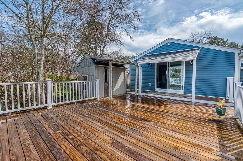 28 Lakeview Drive Wareham, MA 02538 - Photo 15 of 35