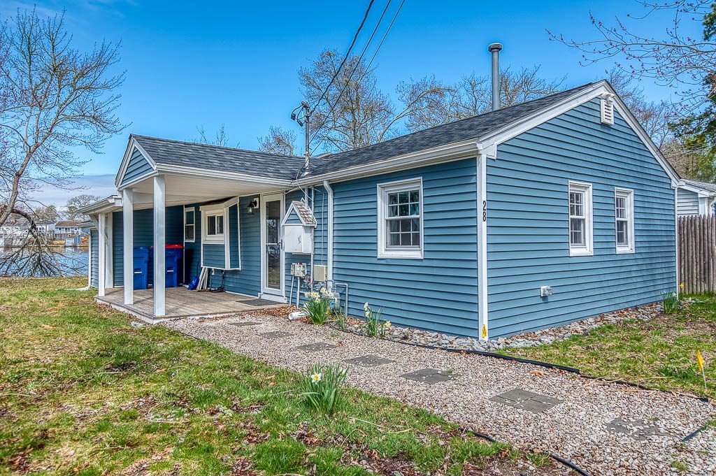 28 Lakeview Drive Wareham, MA 02538 - Photo 4 of 35