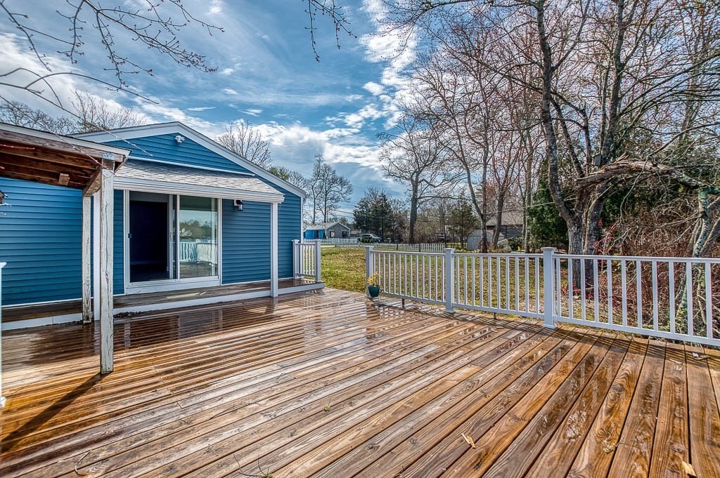 28 Lakeview Drive Wareham, MA 02538 - Photo 10 of 35