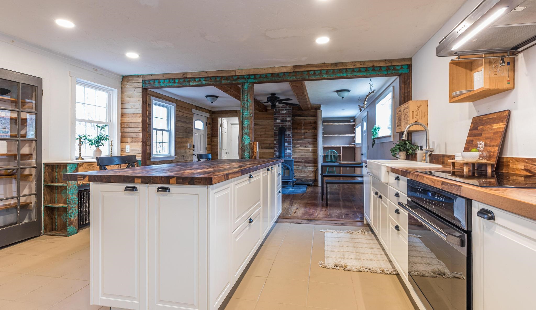 1685 Dover Road Epsom, NH 03234 - Photo 13 of 34