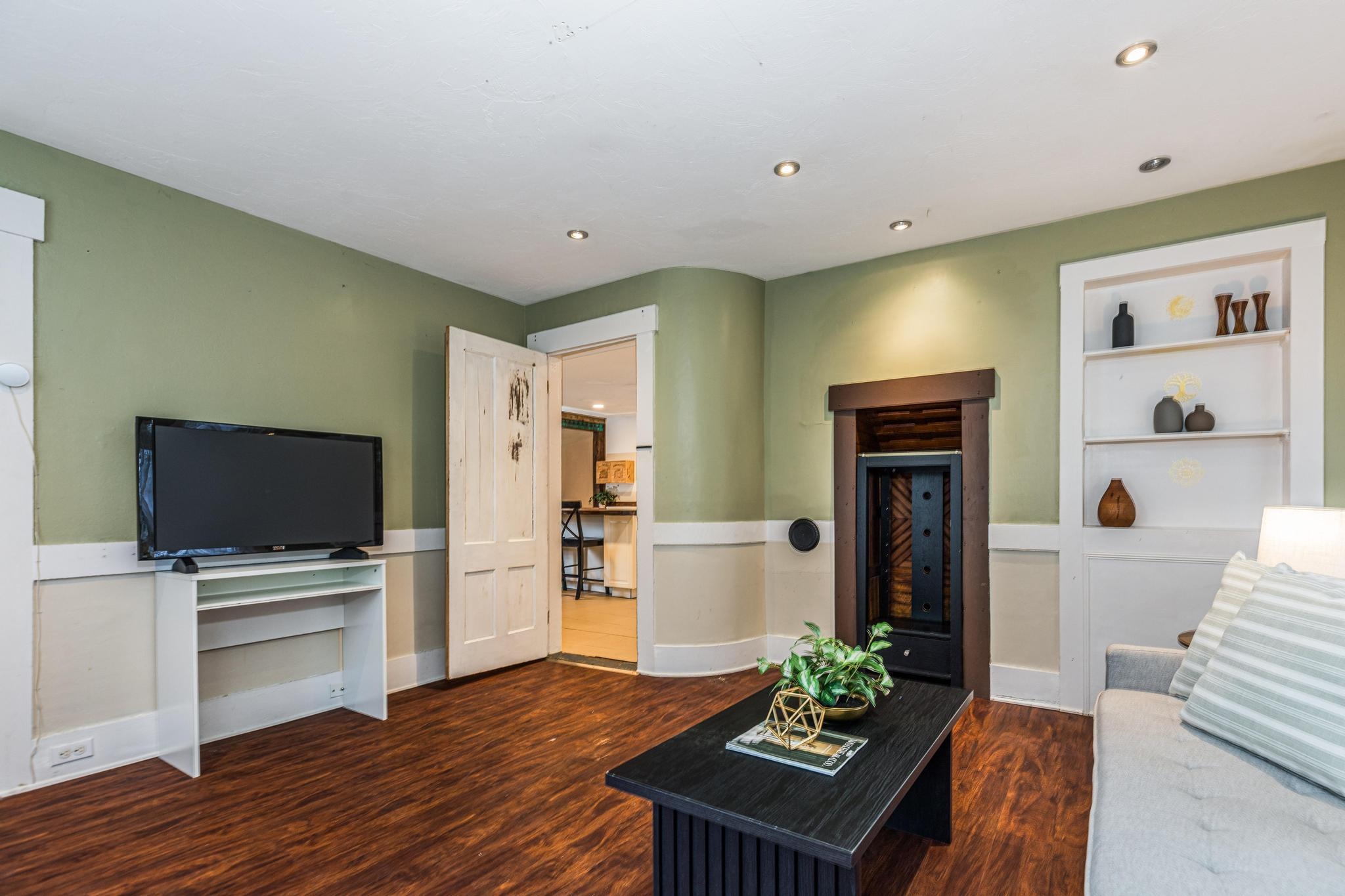 1685 Dover Road Epsom, NH 03234 - Photo 15 of 34