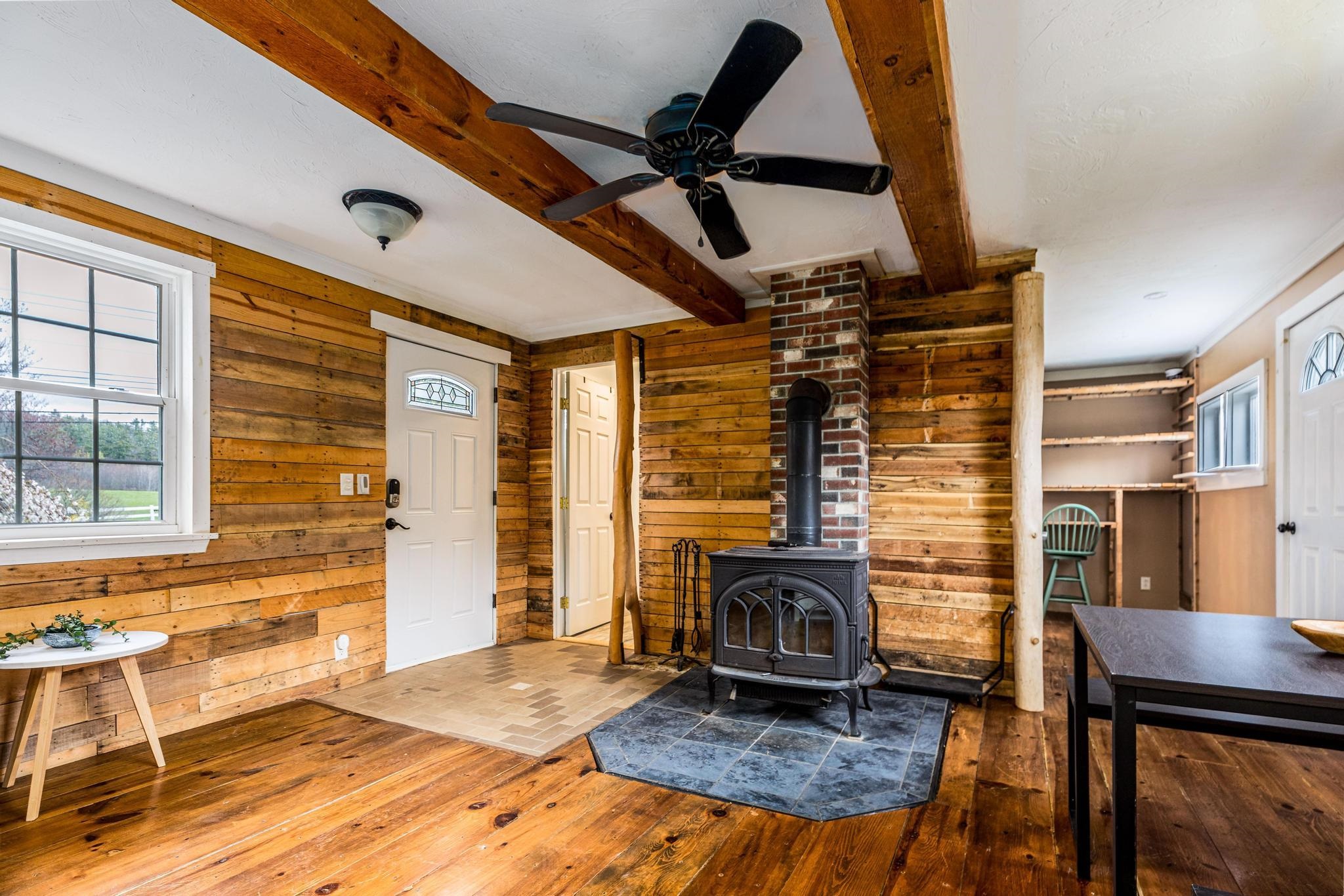 1685 Dover Road Epsom, NH 03234 - Photo 23 of 34