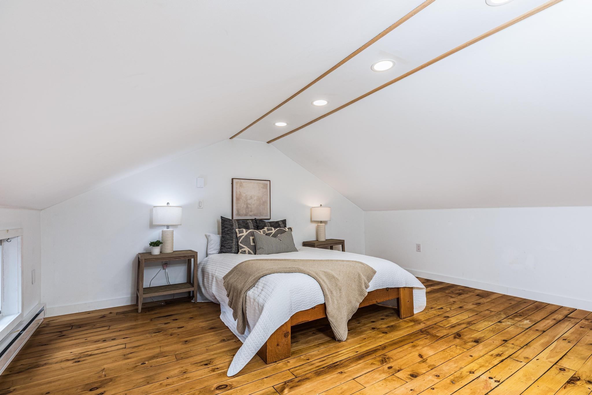 1685 Dover Road Epsom, NH 03234 - Photo 27 of 34