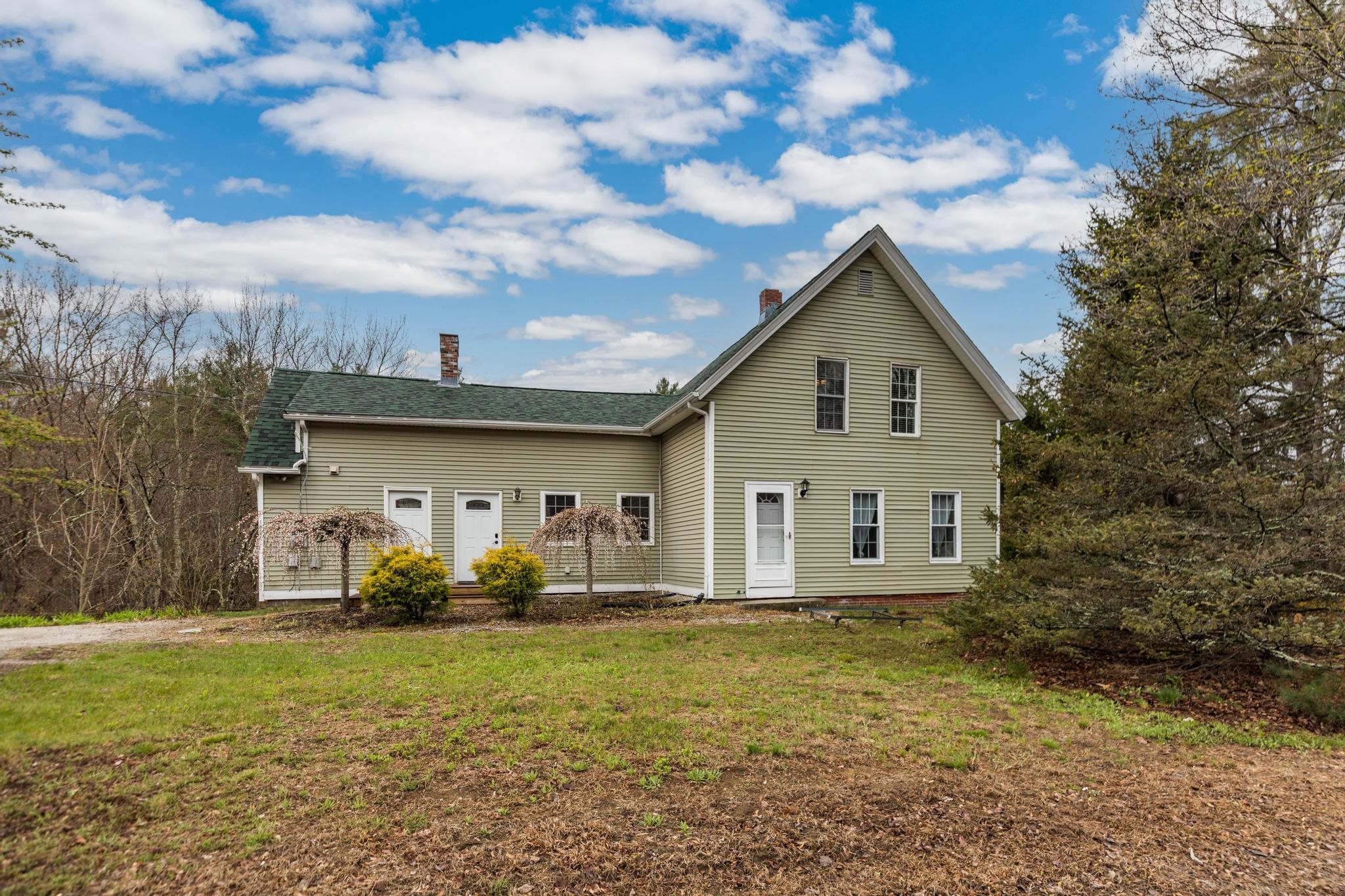 1685 Dover Road Epsom, NH 03234 - Photo 6 of 34