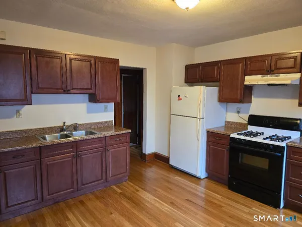 $1,550 | 39 Starview Avenue, Waterbury, CT 06708