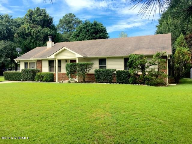 607 North Gate Road Morehead City, NC 28557 - Photo 1 of 3 607 North Gate 1