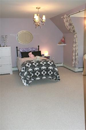 17 Carpenter Road Dudley, MA 01571 - Photo 8 of 18 Gallery Image 8