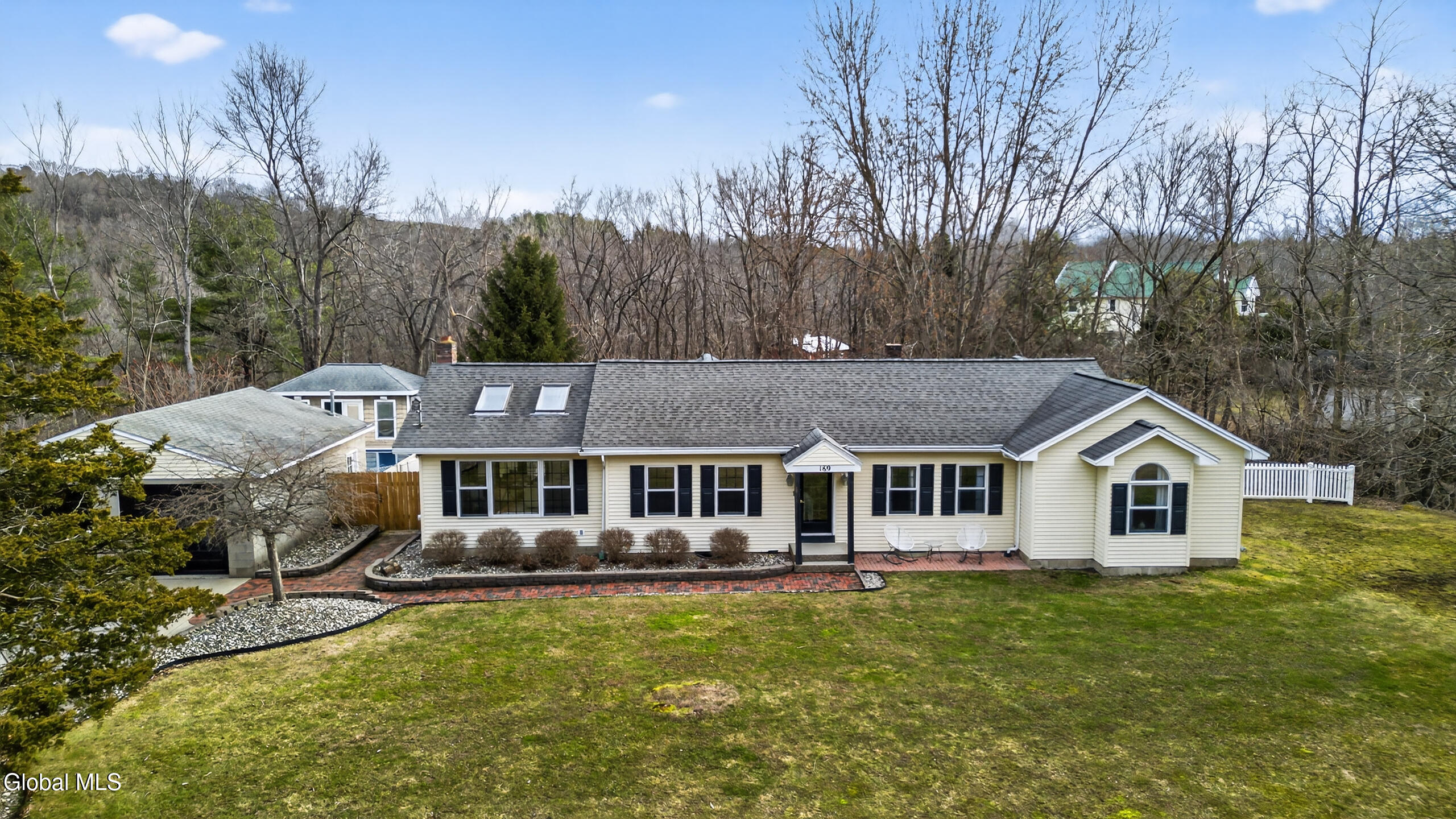 169 Bozenkill Road Altamont, NY 12009 - Photo 2 of 64 0 Air Front 4