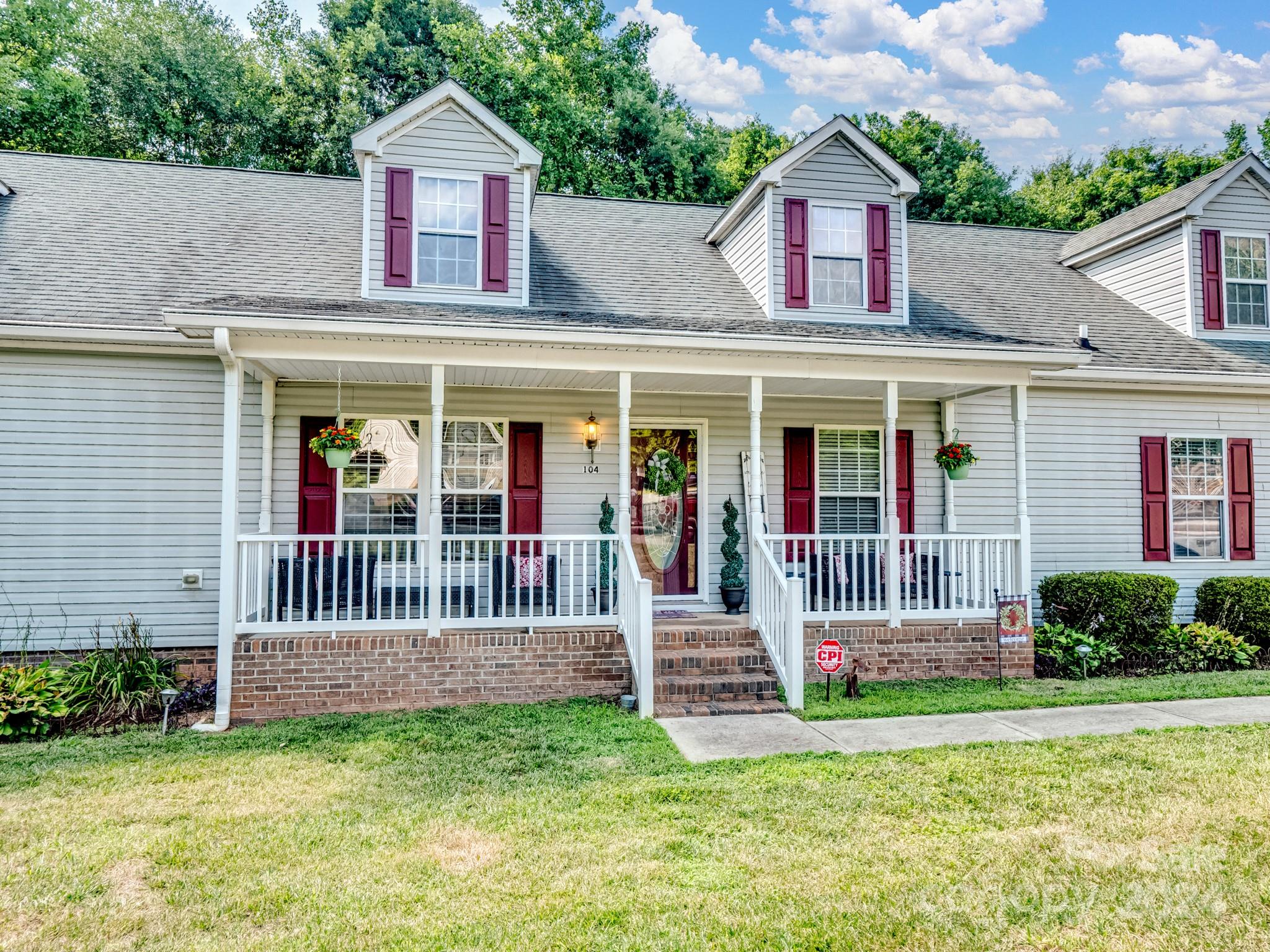 104 Rozelle Court Stanley, NC 28164 - Photo 2 of 38 Gallery Image 2