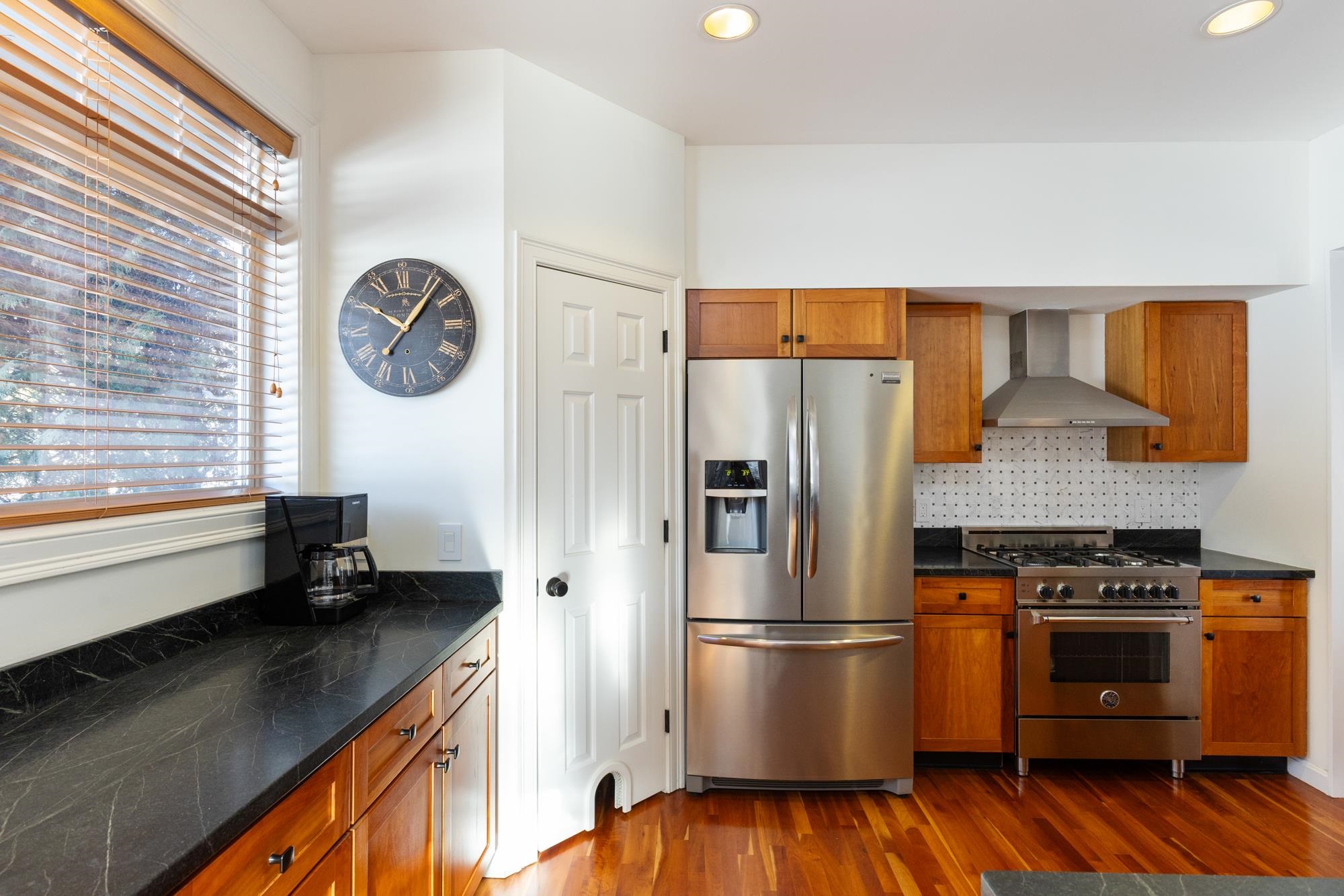 237 Park Road South Burlington, VT 05403 - Photo 18 of 43