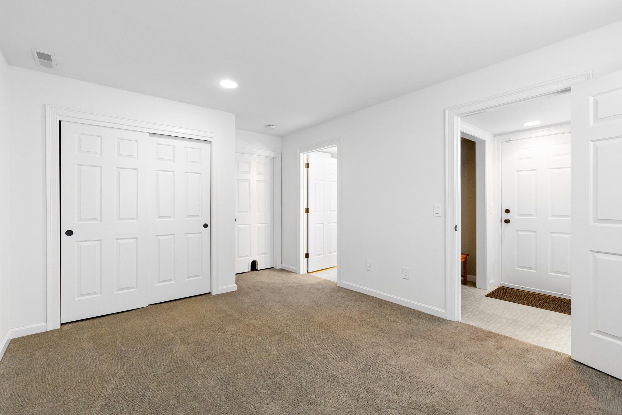 237 Park Road South Burlington, VT 05403 - Photo 40 of 43