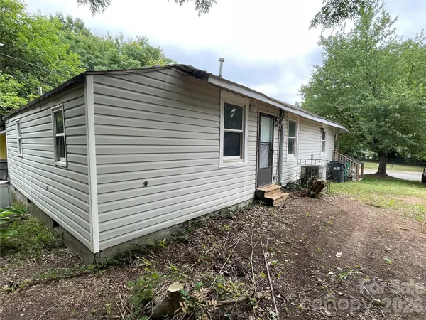 $279,000 | 410 Mill Road, Charlotte, NC 28216