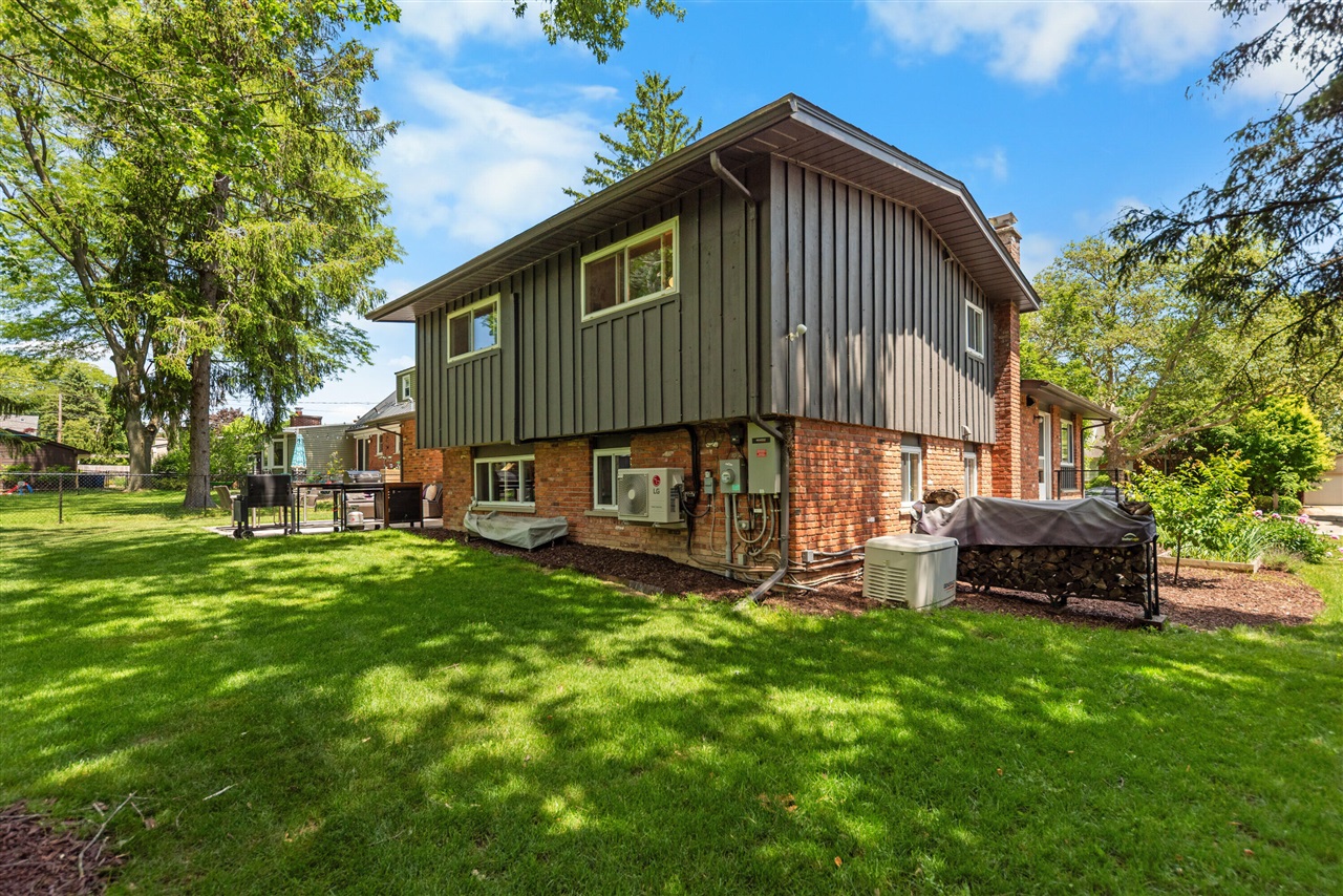 2740 Manchester Road Ann Arbor, MI 48104 - Photo 52 of 55