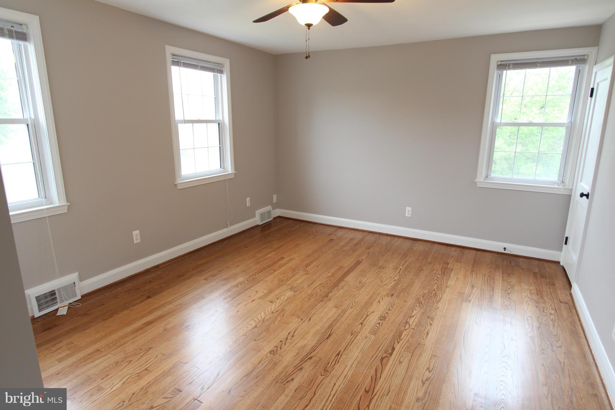 8215 Pleasant Plains Road Baltimore, MD 21286 - Photo 12 of 28 Bedroom (Master)