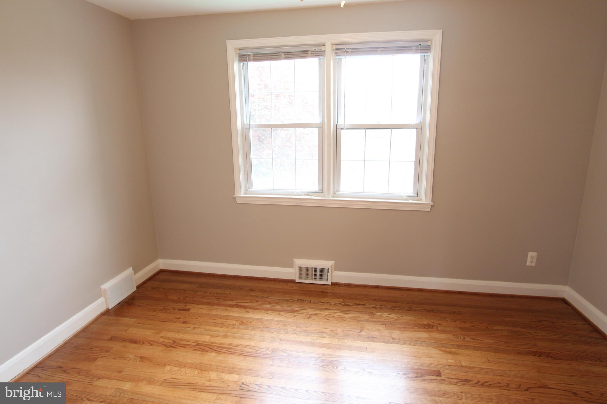 8215 Pleasant Plains Road Baltimore, MD 21286 - Photo 16 of 28 Bedroom
