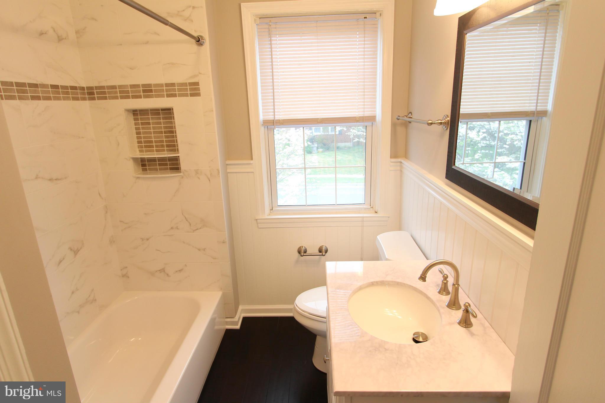8215 Pleasant Plains Road Baltimore, MD 21286 - Photo 17 of 28 Bath