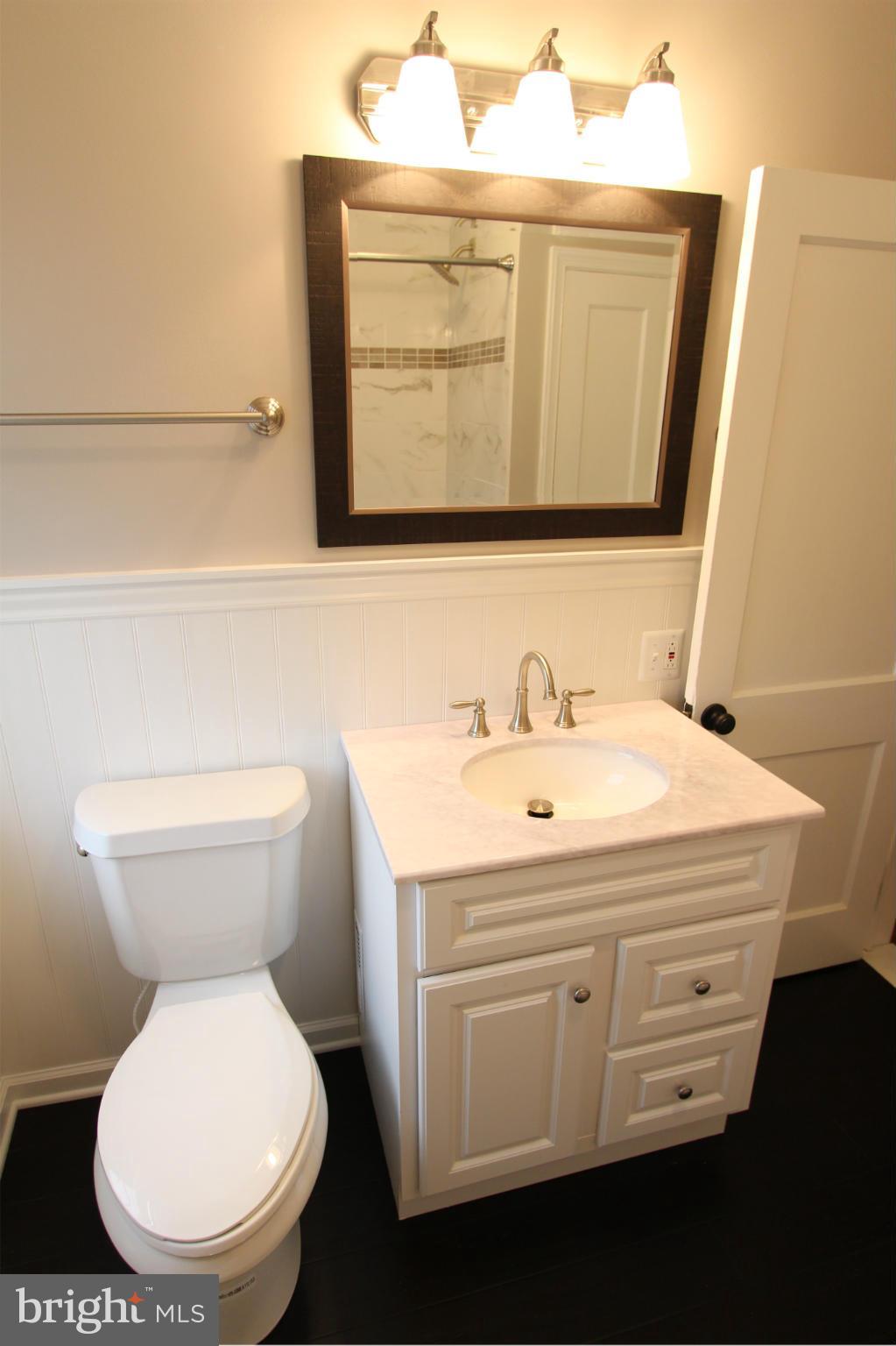 8215 Pleasant Plains Road Baltimore, MD 21286 - Photo 18 of 28 Bath