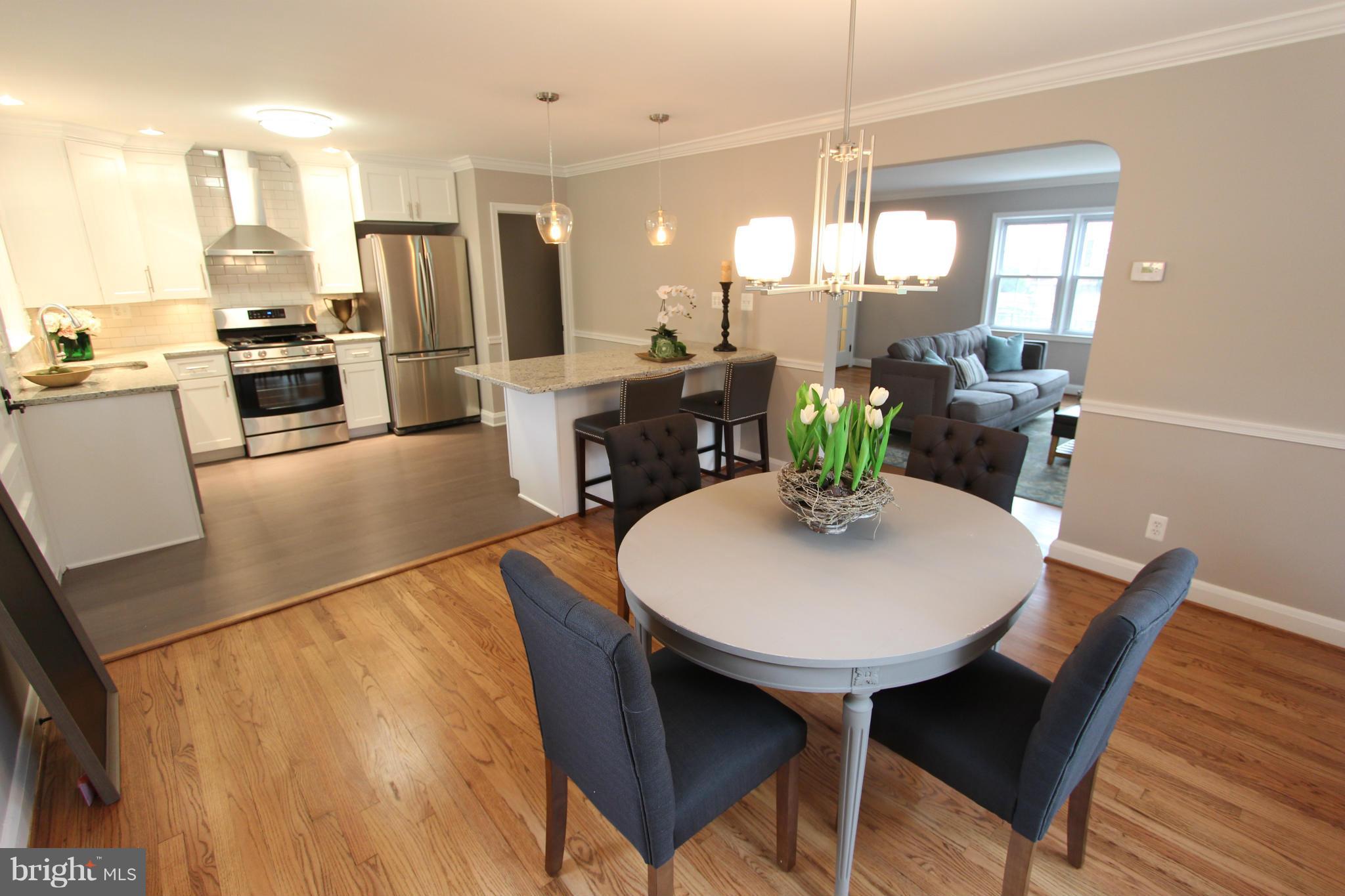 8215 Pleasant Plains Road Baltimore, MD 21286 - Photo 9 of 28 Dining Room