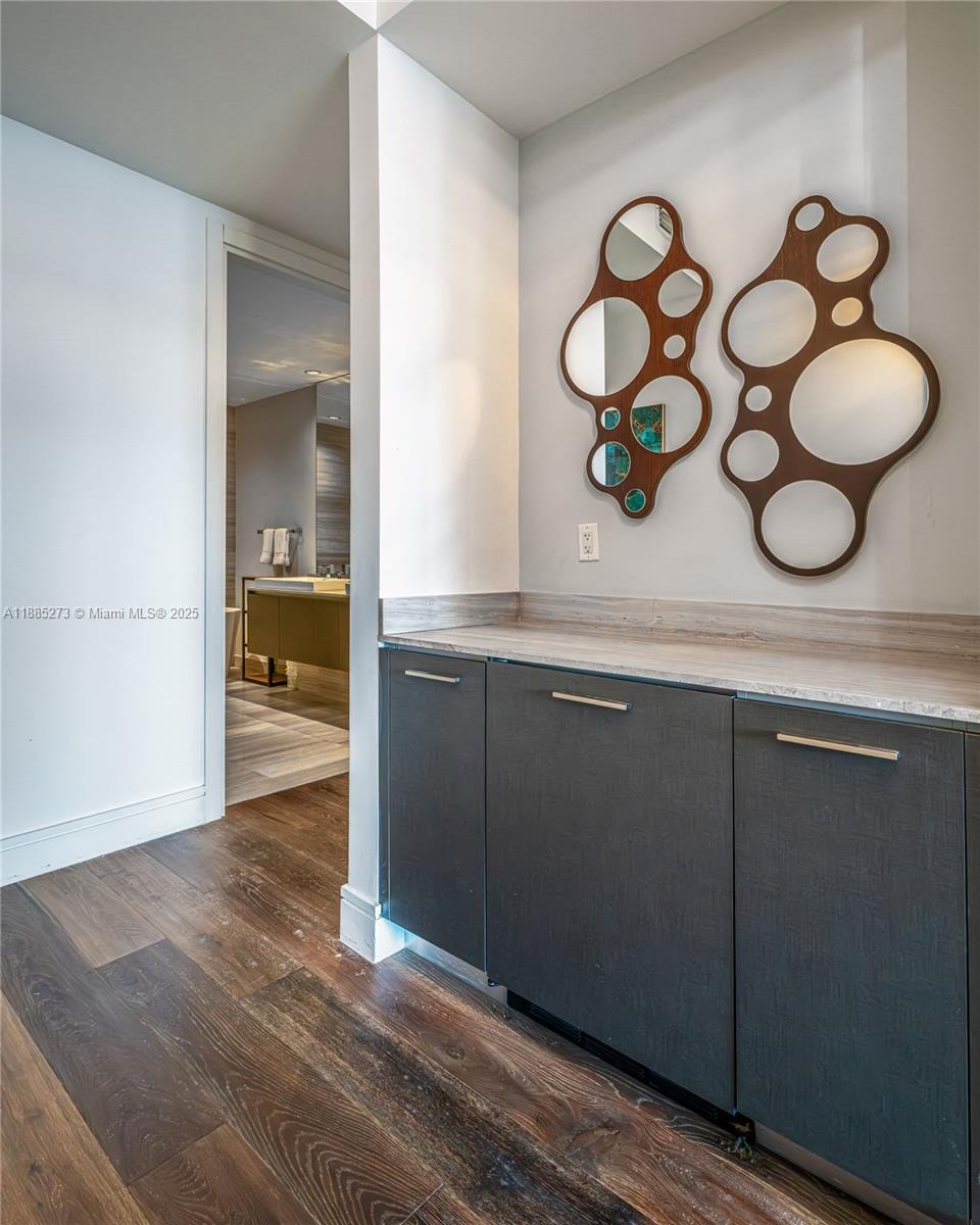 3250 Northeast 188th Street, Unit 603 Aventura, FL 33180 - Photo 20 of 47