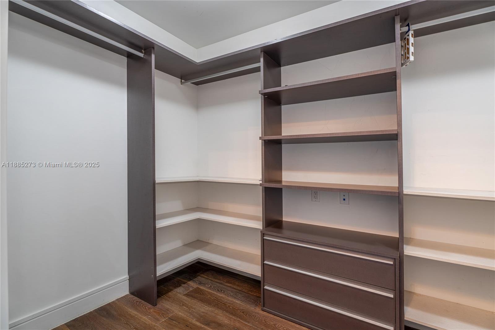 3250 Northeast 188th Street, Unit 603 Aventura, FL 33180 - Photo 26 of 47