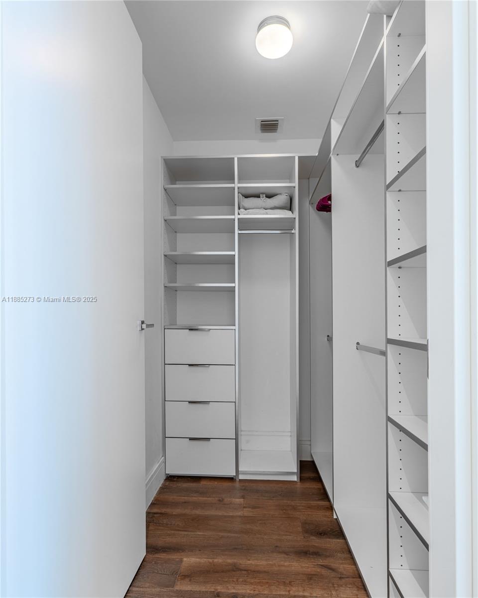 3250 Northeast 188th Street, Unit 603 Aventura, FL 33180 - Photo 32 of 47