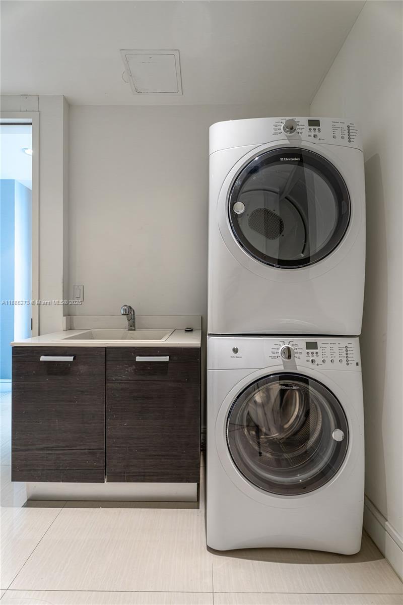 3250 Northeast 188th Street, Unit 603 Aventura, FL 33180 - Photo 39 of 47