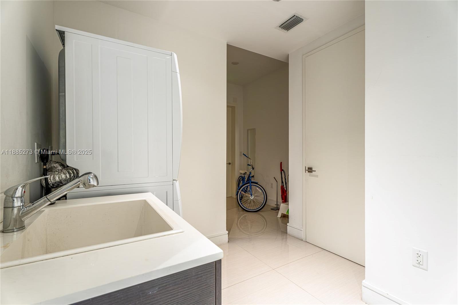 3250 Northeast 188th Street, Unit 603 Aventura, FL 33180 - Photo 42 of 47