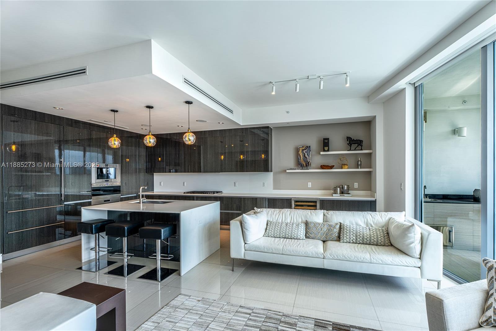 3250 Northeast 188th Street, Unit 603 Aventura, FL 33180 - Photo 10 of 47