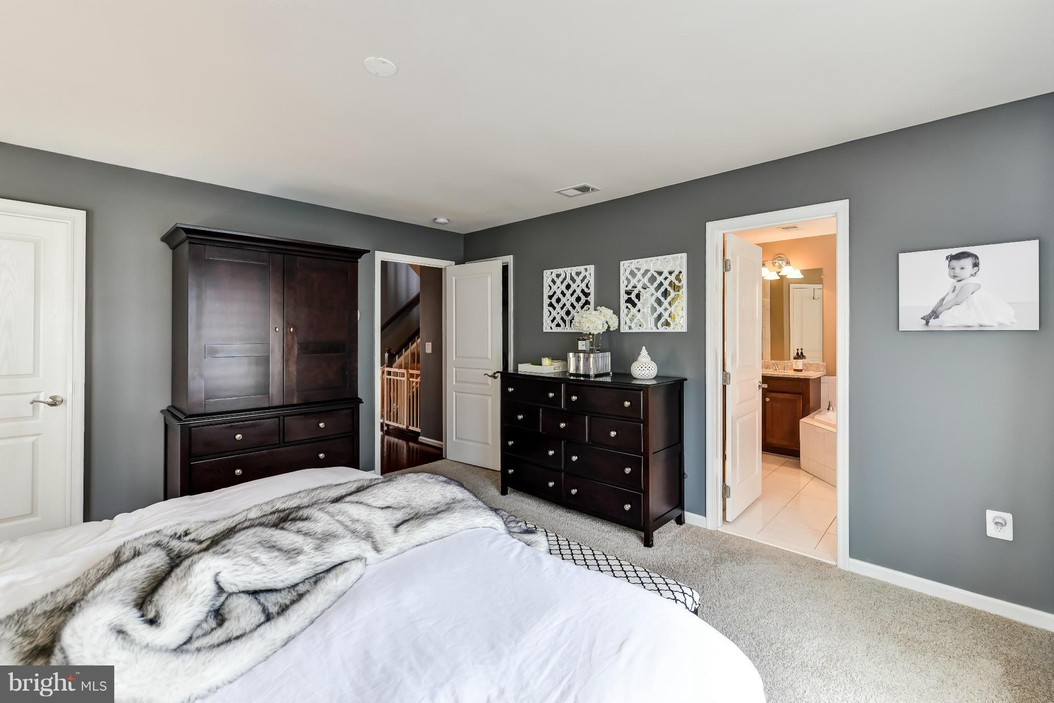 3309 Kemper Road Arlington, VA 22206 - Photo 13 of 23 Bedroom (Master)