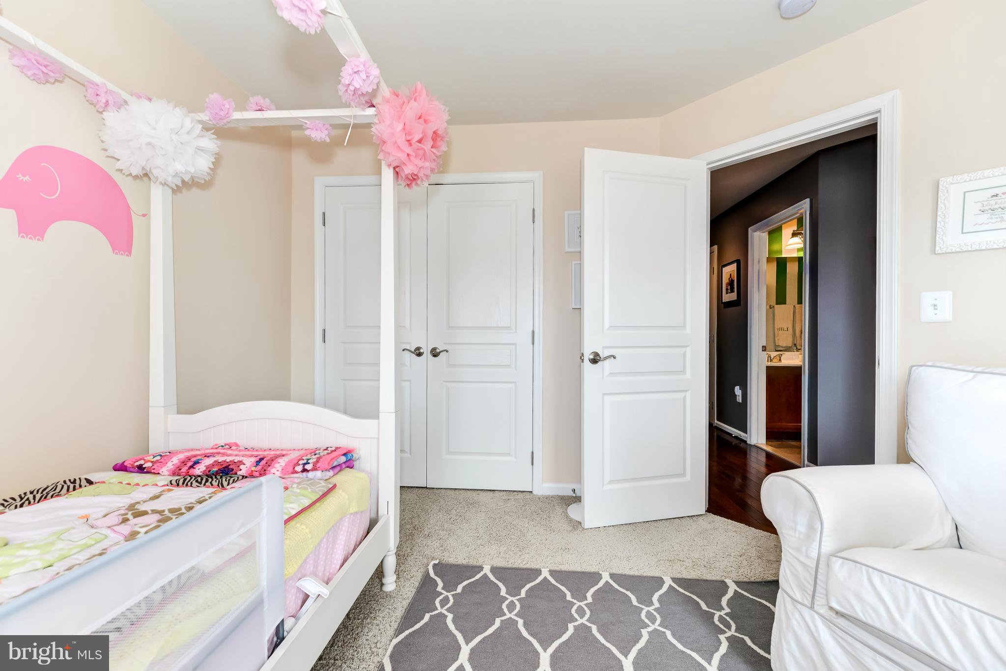 3309 Kemper Road Arlington, VA 22206 - Photo 17 of 23 Second bedroom