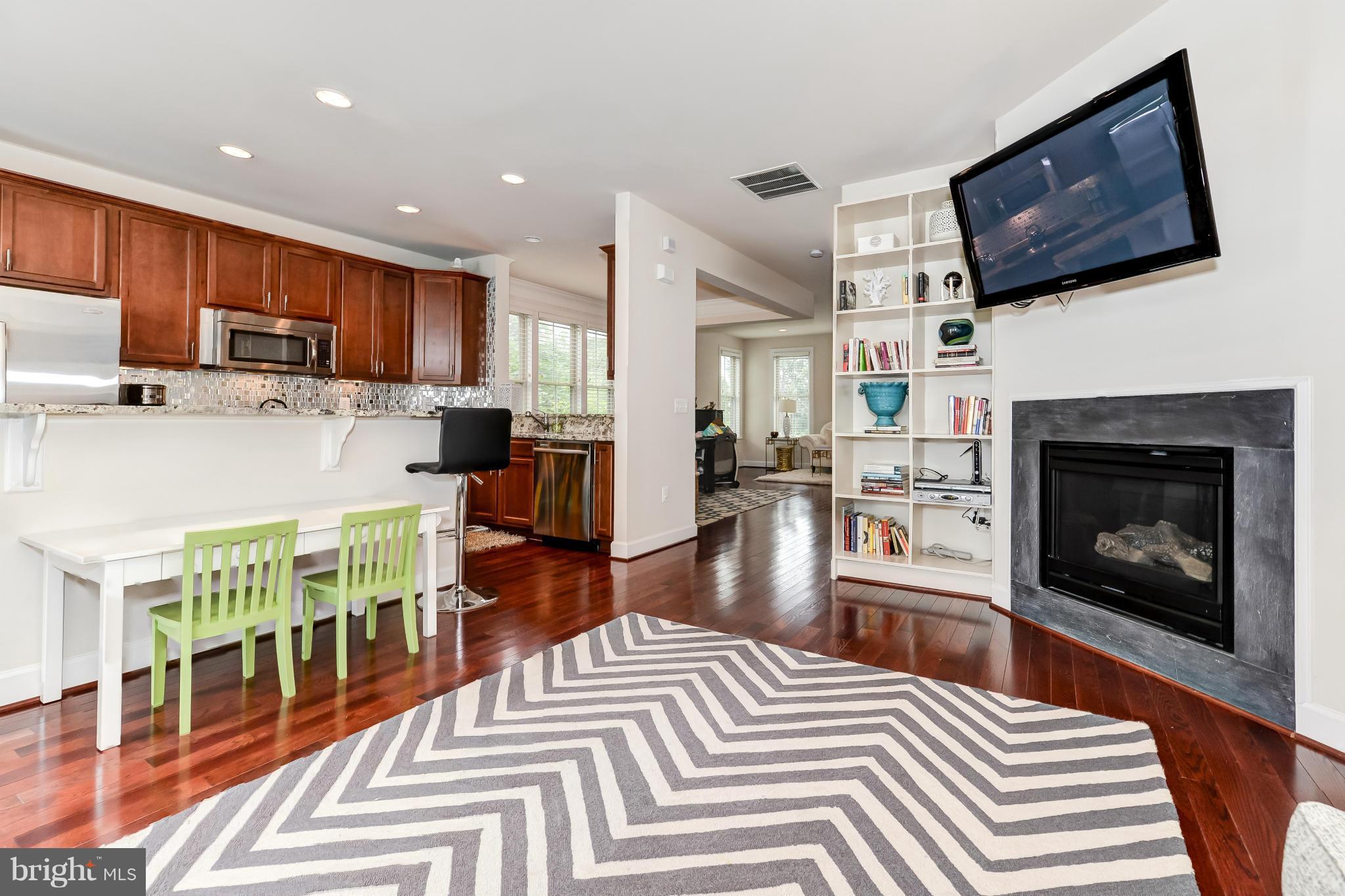 3309 Kemper Road Arlington, VA 22206 - Photo 9 of 23 Family Room