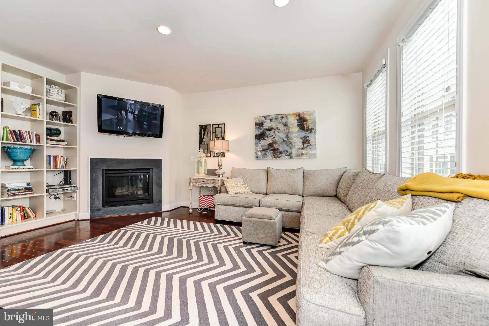 3309 Kemper Road Arlington, VA 22206 - Photo 10 of 23 Family Room