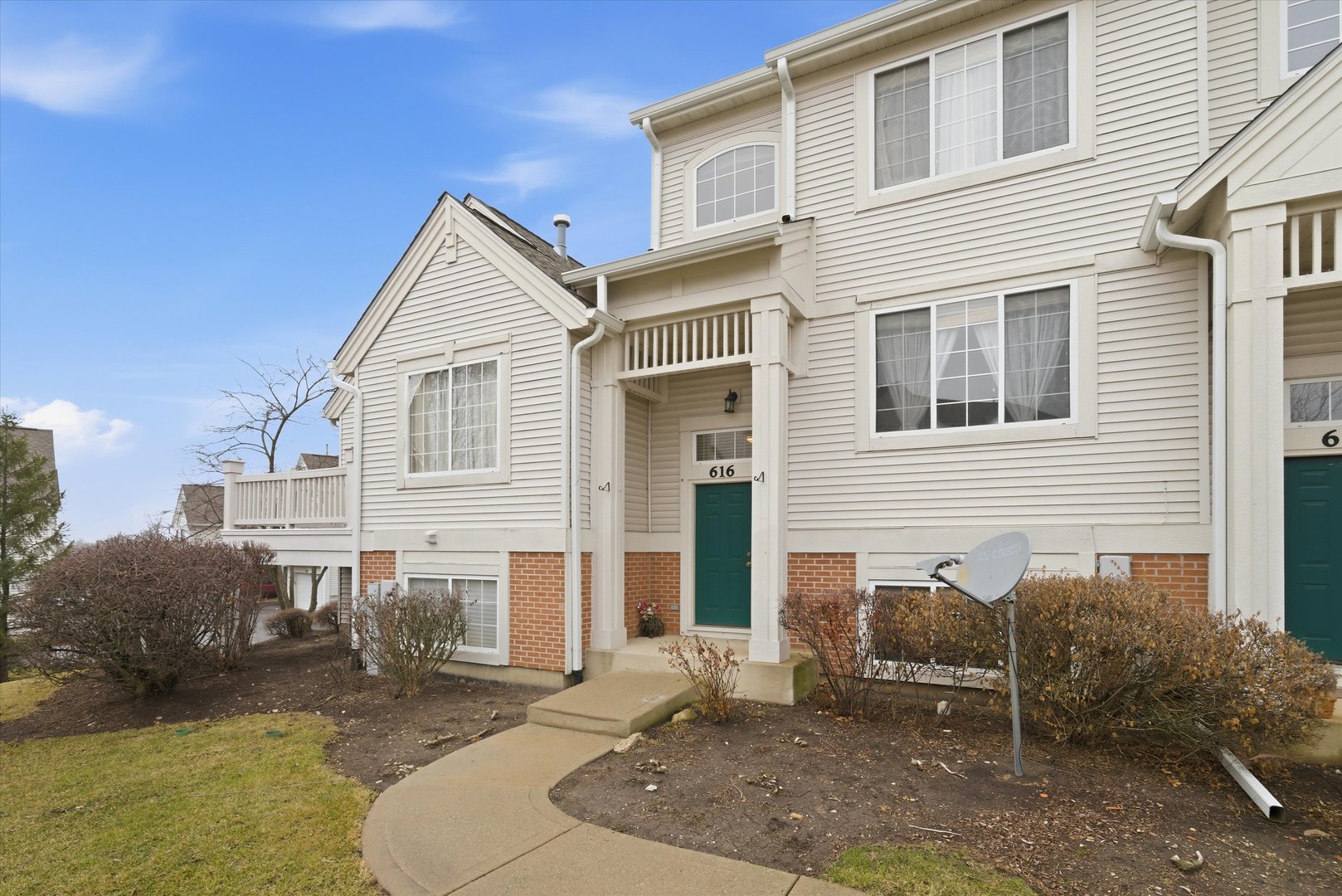 616 South Rosehall Lane, Unit 616 Round Lake, IL 60073 - Photo 1 of 29