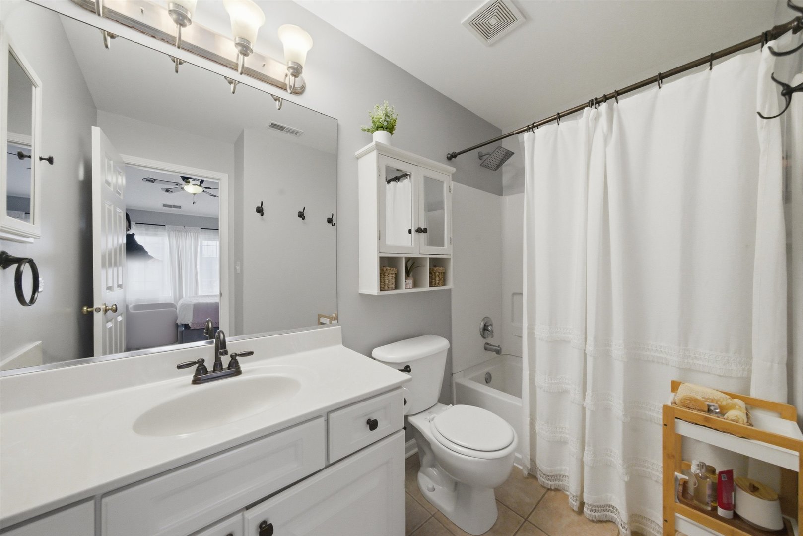 616 South Rosehall Lane, Unit 616 Round Lake, IL 60073 - Photo 15 of 29